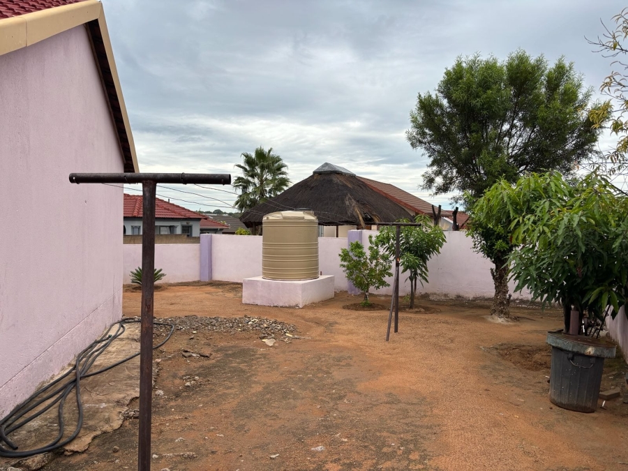 3 Bedroom Property for Sale in Mogwase North West